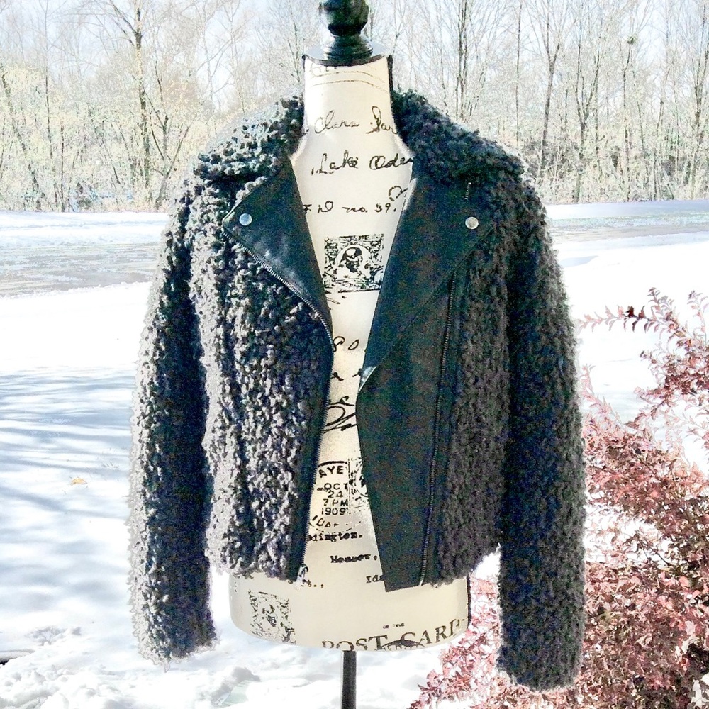 COPY - NWT vegan leather&vegan shearling cropped moto